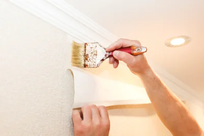 Pose de papier peint à Rieussec — revêtements muraux et toiles de verre